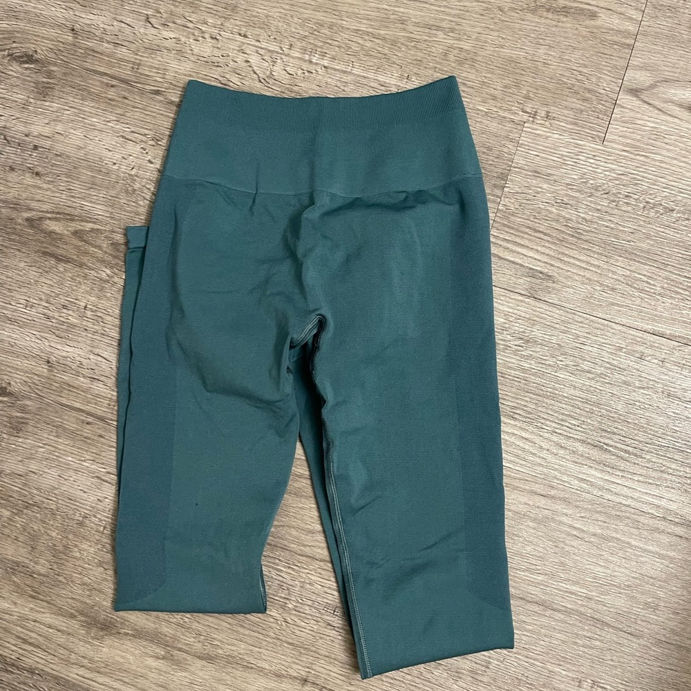 Amplify Leggings